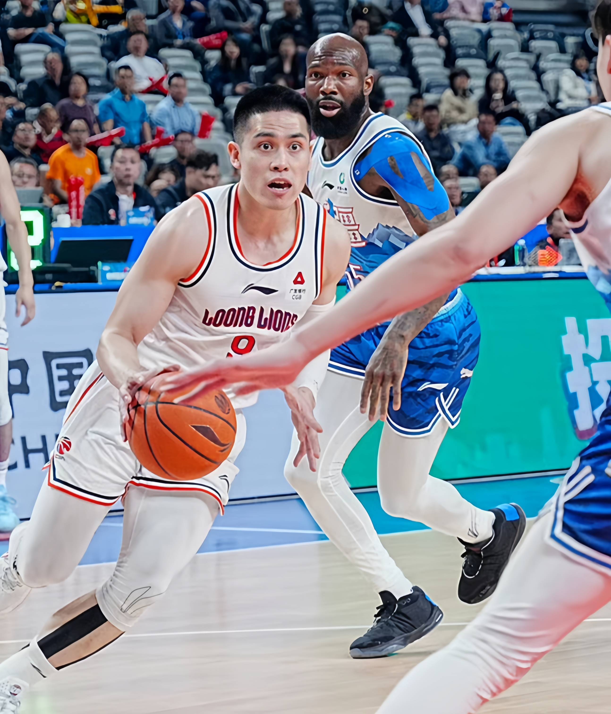 爱游戏体育关于赛前欧超杯焦点战，新疆广汇回应争议，更衣室稳定，纪律约束更严格的信息