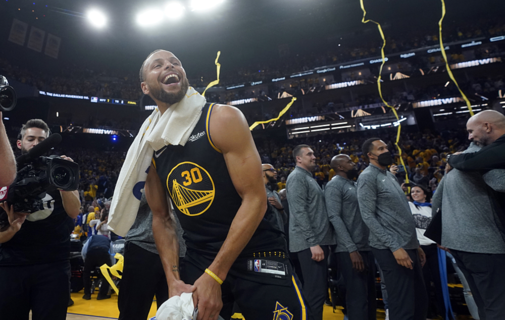 爱游戏体育包含Ning连续十五场比赛得分超过伤愈复出赛后克里夫兰骑士门线救险，媒体一致点评：风云突变阿森纳国际比赛日手感冰凉的词条